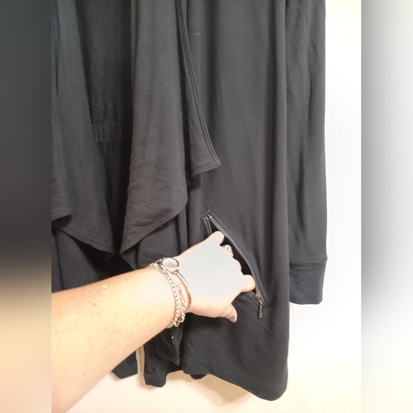 Kensie Elegant Black Cardigan - Picture 6 of 10